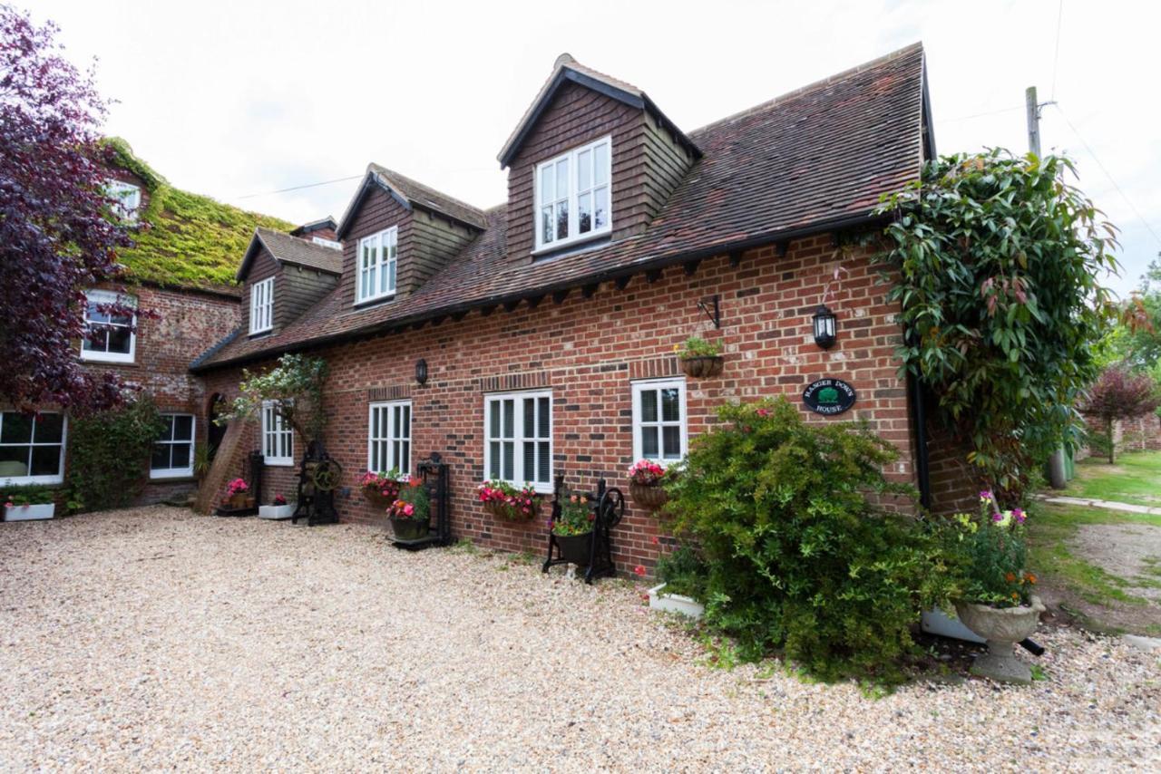 Hanger Down House Bed And Breakfast Arundel Exterior photo